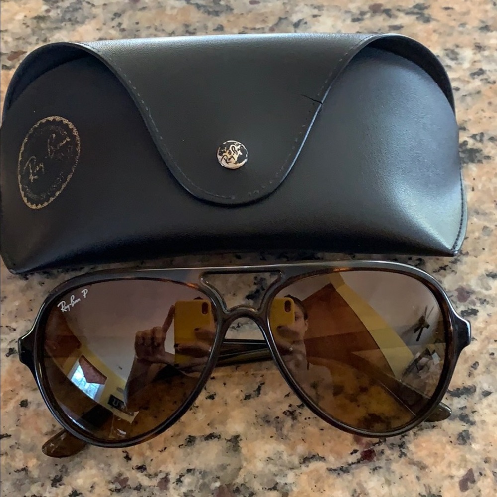 CATS5000 Ray Bans! Worn but amazing condition!